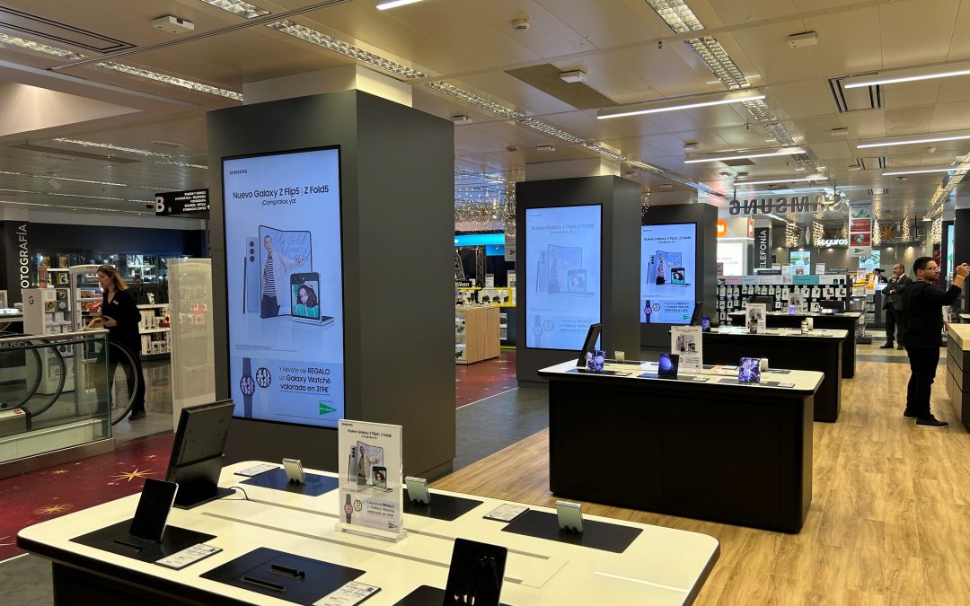 Samsung abre en El Corte Inglés Salzillo de Murcia un nuevo espacio en el que Soluciones Micra realiza el montaje y configuración de toda la parte audiovisual